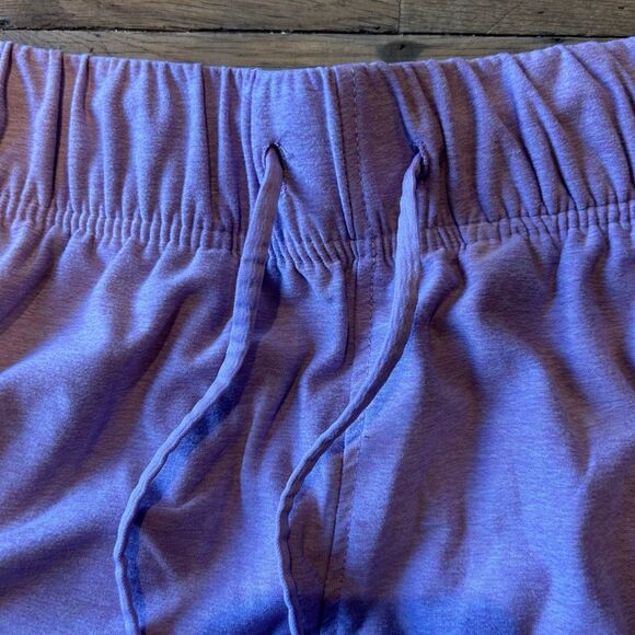 Athletic Works shorts with pockets size small - Picture 3 of 6